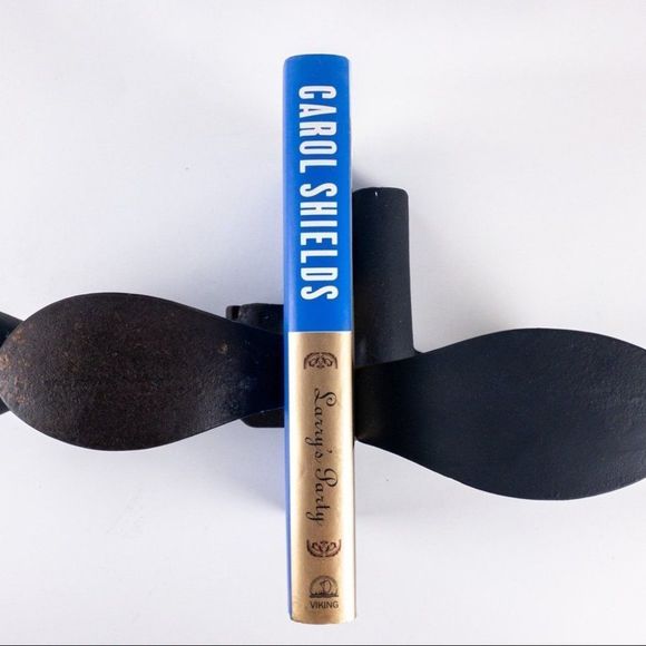 2/$30 - Larry's Party by Carol Shields - Picture 12 of 15